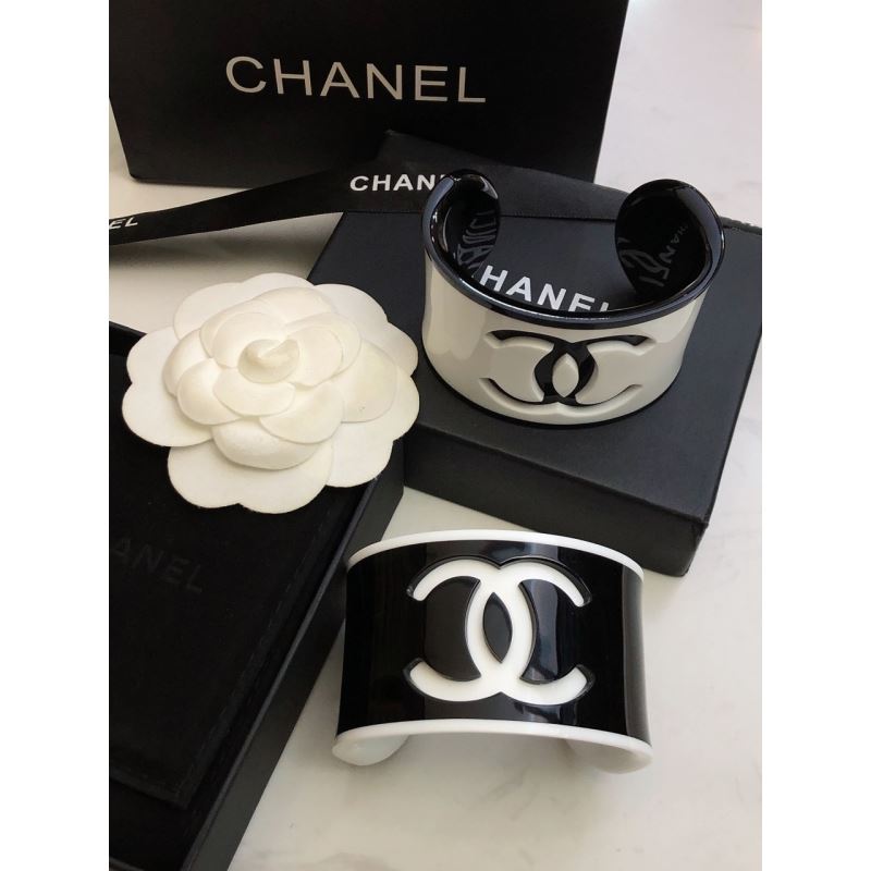 Ch*el bracelets